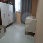 APARTAMENTO A VENDA 2 DORM SENDO 1 SUITE - VAGA DE GARAGEM COBERTA