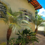 Casa térrea em Atibaia com 3 dormitórios (2 suítes), piscina, espaço gourmet, condomínio fechado