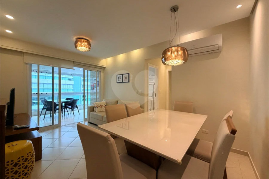 Apartamento à venda com 2 quartos, sendo 1 suíte, em Riviera de São Lourenço, Bertioga, SP