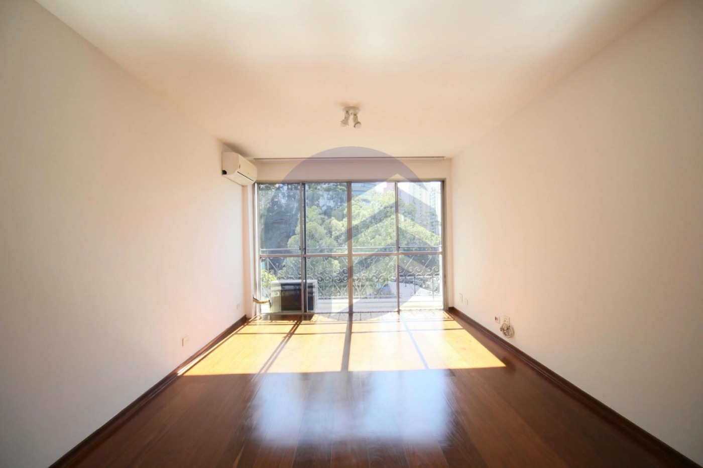Apartamento à venda 107m² com 3 quartos, sendo 1 suíte com 2 vagas no melhor da Vila Andrade