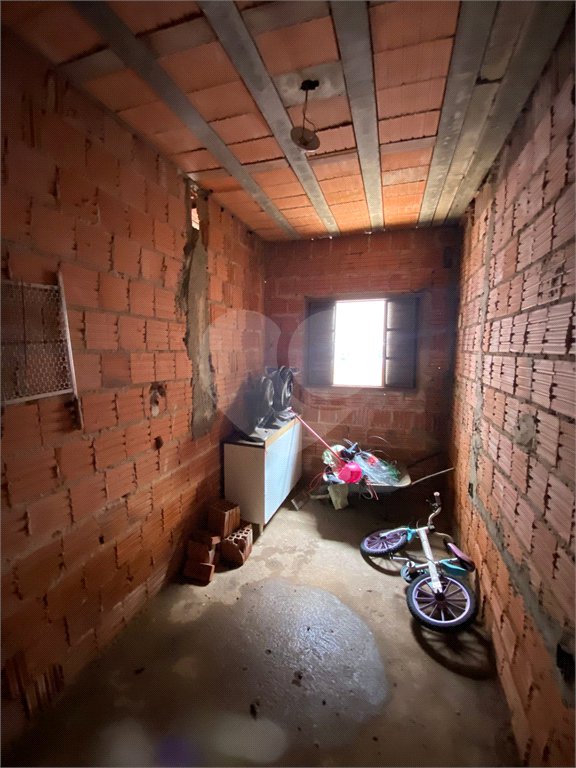 Casa Térrea com 1 dormitório.