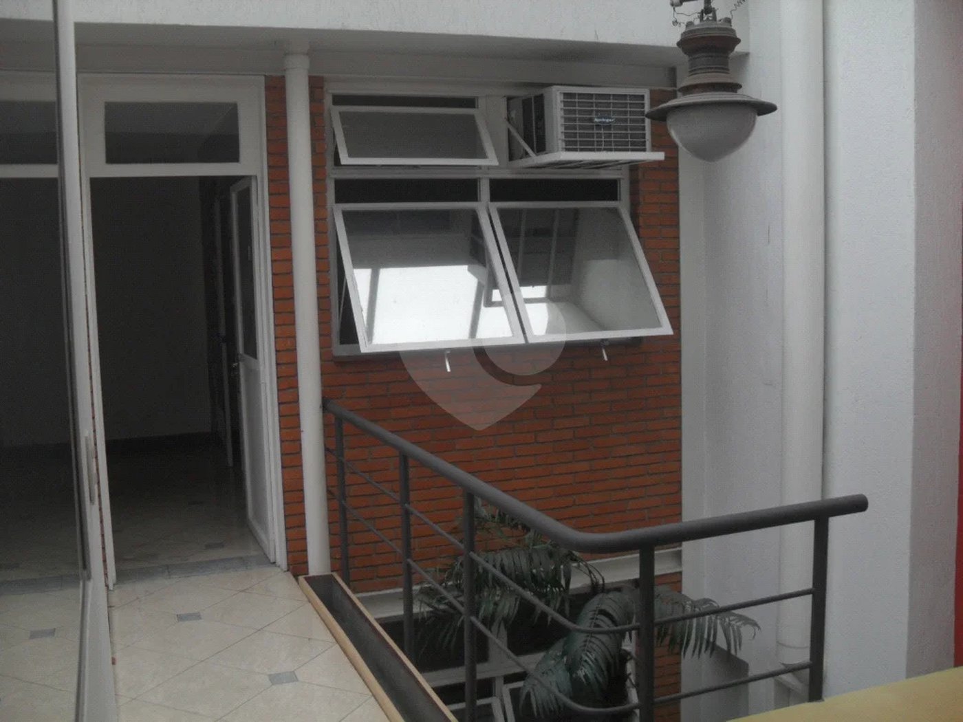 Excelente sobrado/prédio comercial próximo ao Aeroporto de Congonhas!