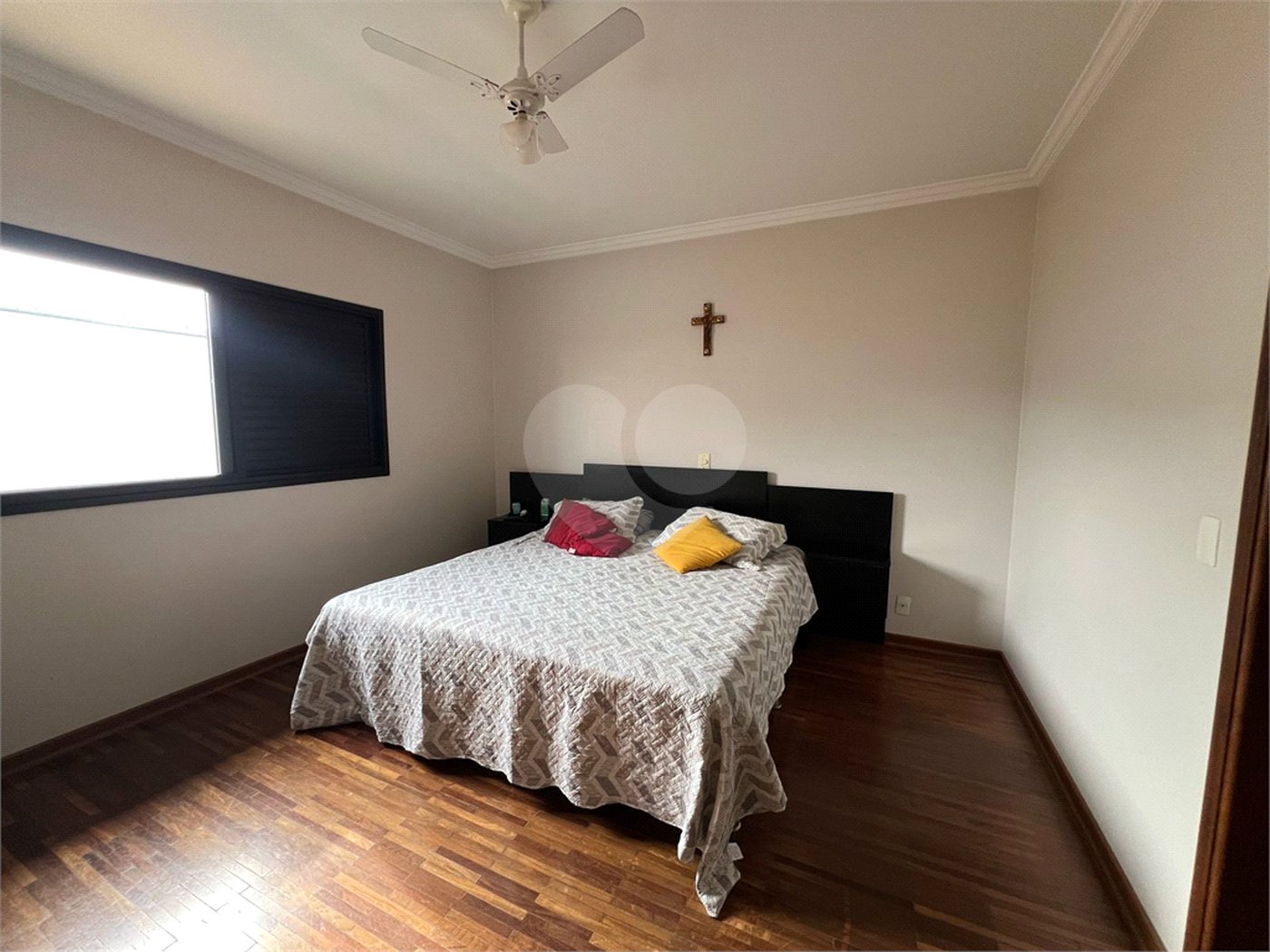 Casa a venda com 5 quartos em São Carlos