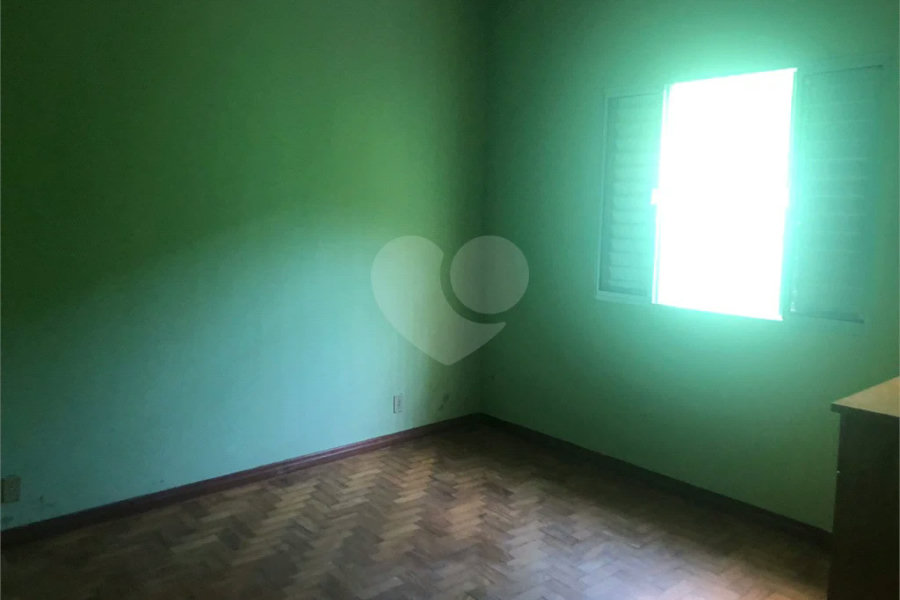 Ótima casa térrea a venda, 2 quartos e 2 vagas de garagem Jd Maristela