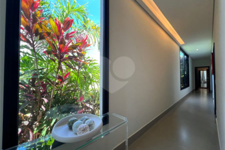 Casa dos Sonhos em Condomínio São Francisco, 3 Suítes, Piscina com Spa e Energia Fotovoltaica