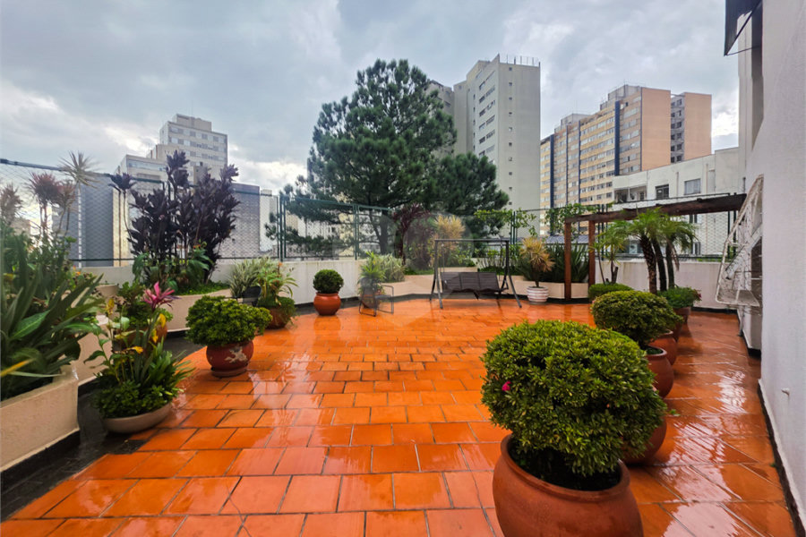 Apartamento - Sumaré - 2 Quartos / Dormitórios - 1 Vaga - Venda / Compra