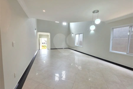 Casa para Locação no Condomínio Terras de São Francisco em Vinhedo/SP