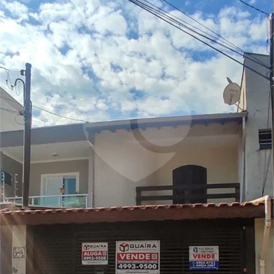 Casa com 180m², 3 dormitórios, 1 vaga, à venda na Vila Scarpelli em Santo André.