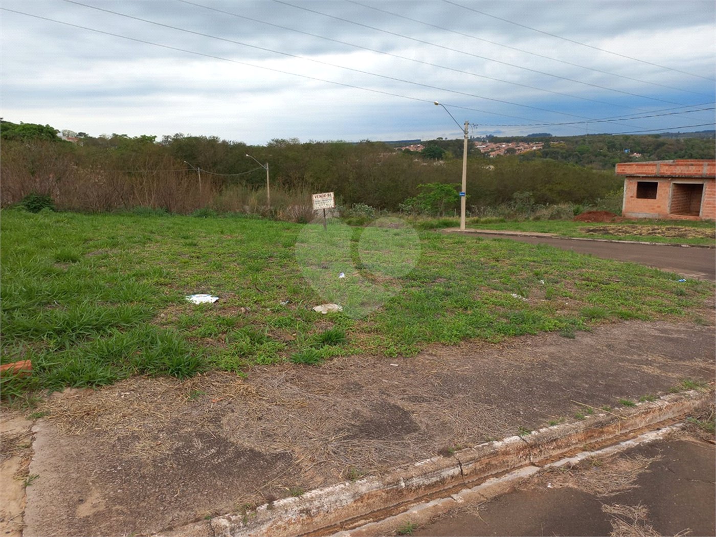 Terreno no Prolongamento Jardim das Torres.