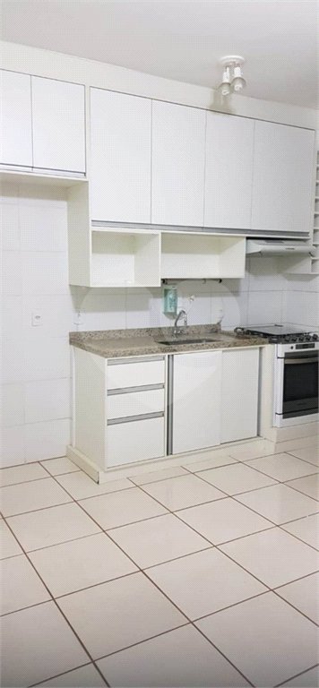 Apartamento à venda no condomínio Residencial Vancouver, em Araraquara-SP.