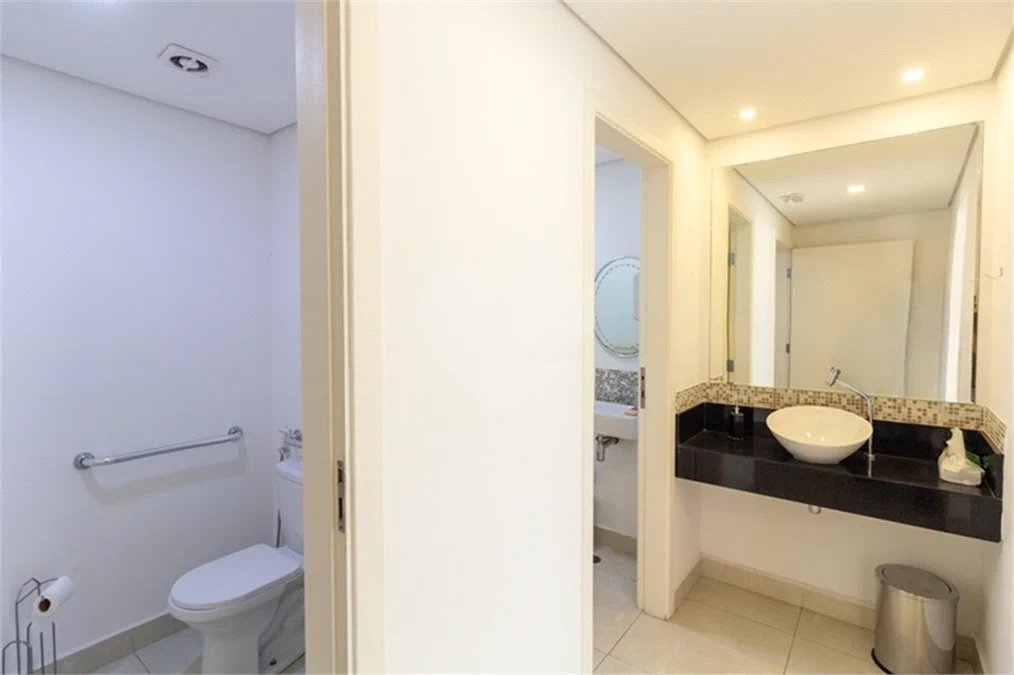 APARTAMENTO À VENDA NO PARAÍSO, 115m2, AMPLO, 2 QUARTOS