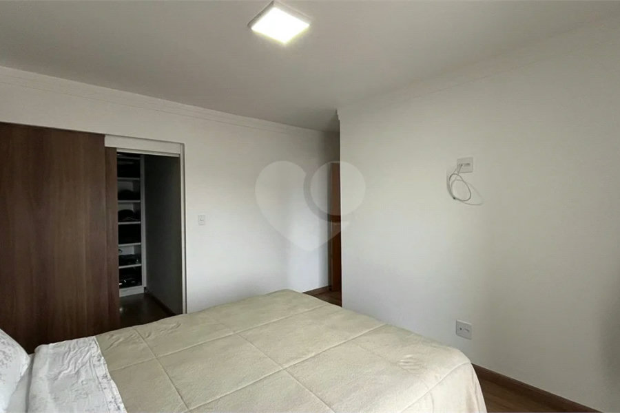 Apartamento à venda com 3 quartos, sendo 1 suíte, no Centro, Poços de Caldas - MG