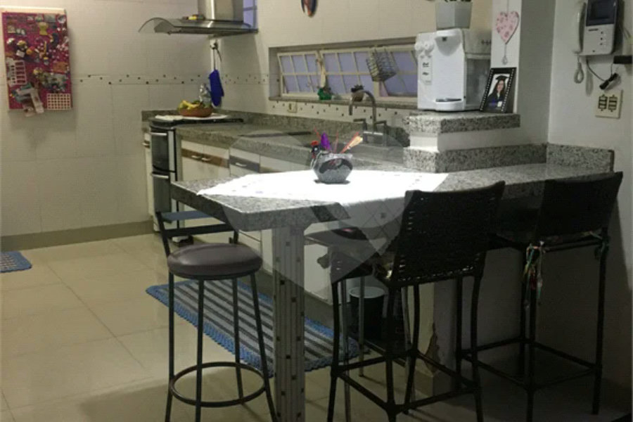 São Dimas - Excelente casa no bairro São Dimas.