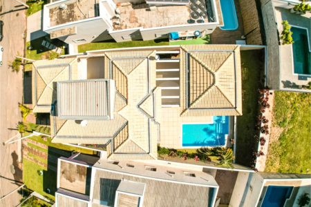 Sobrado à venda em Itupeva – 421,80 m² de terreno – 254,28 m² de área construída – 3 dormitórios – 4 banheiros – 4 vagas de garagem