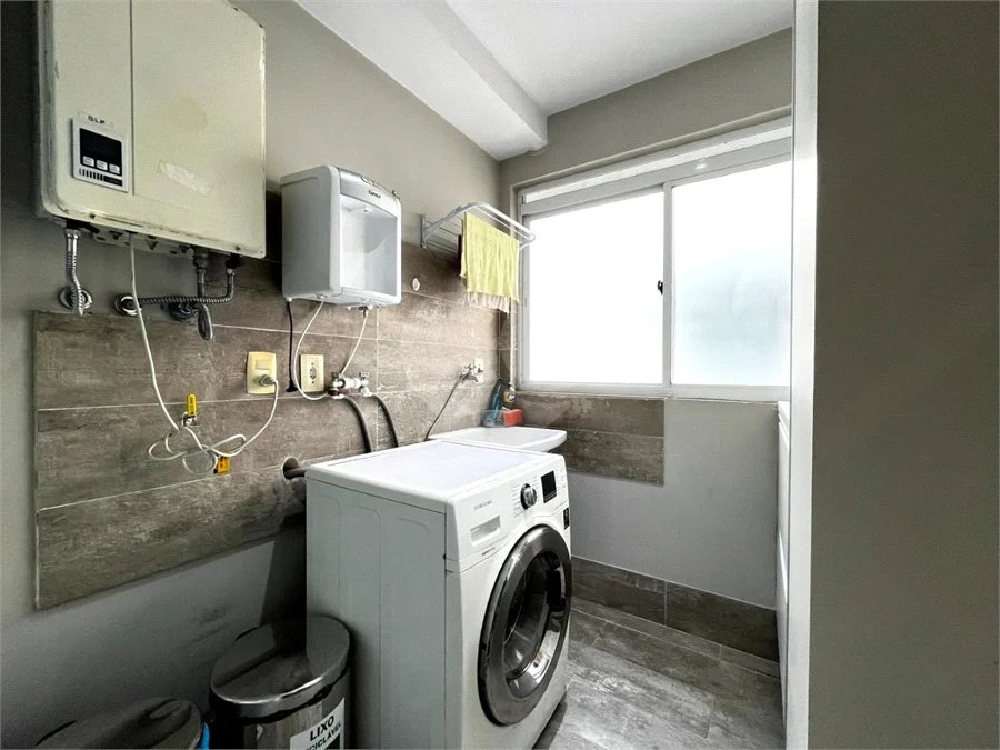 Apartamento à venda com 3 quartos, sendo 1 suíte, em Riviera de São Lourenço, Bertioga, SP