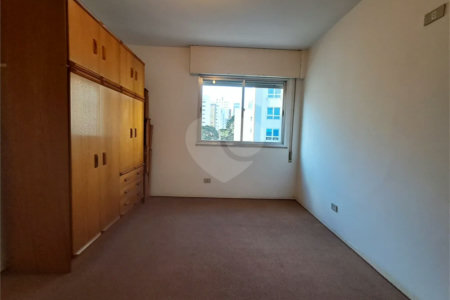 Imóvel de 141m² 3 quartos, 1 sendo suíte, retrofit no condomíno 1 vaga Paraíso