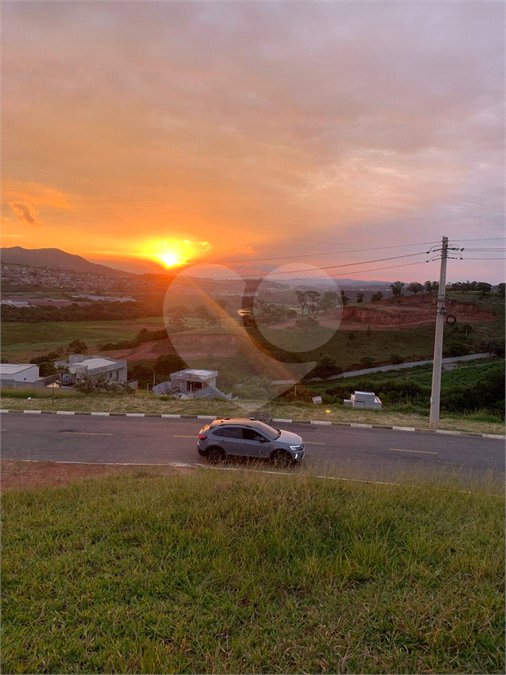 Terreno para venda com 368 metros quadrados em condomínio fechado Bom Jesus dos Perdoes SP.