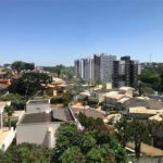 APARTAMENTO MOBILIADO EM FRENTE AO SHOPPING 02 DORMITÒRIOS