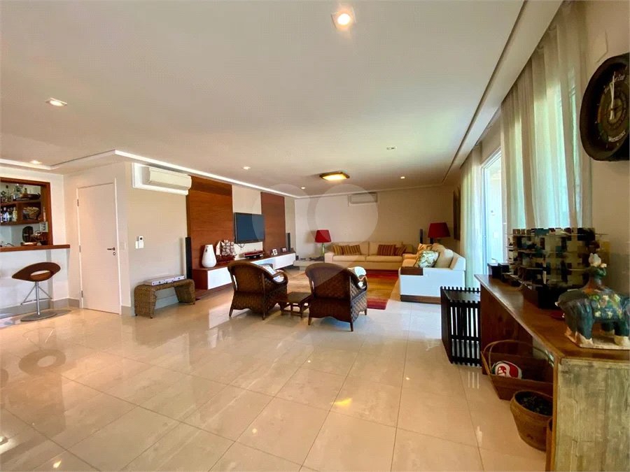 Apartamento à venda com 4 suítes em Riviera de São Lourenço, Bertioga, SP