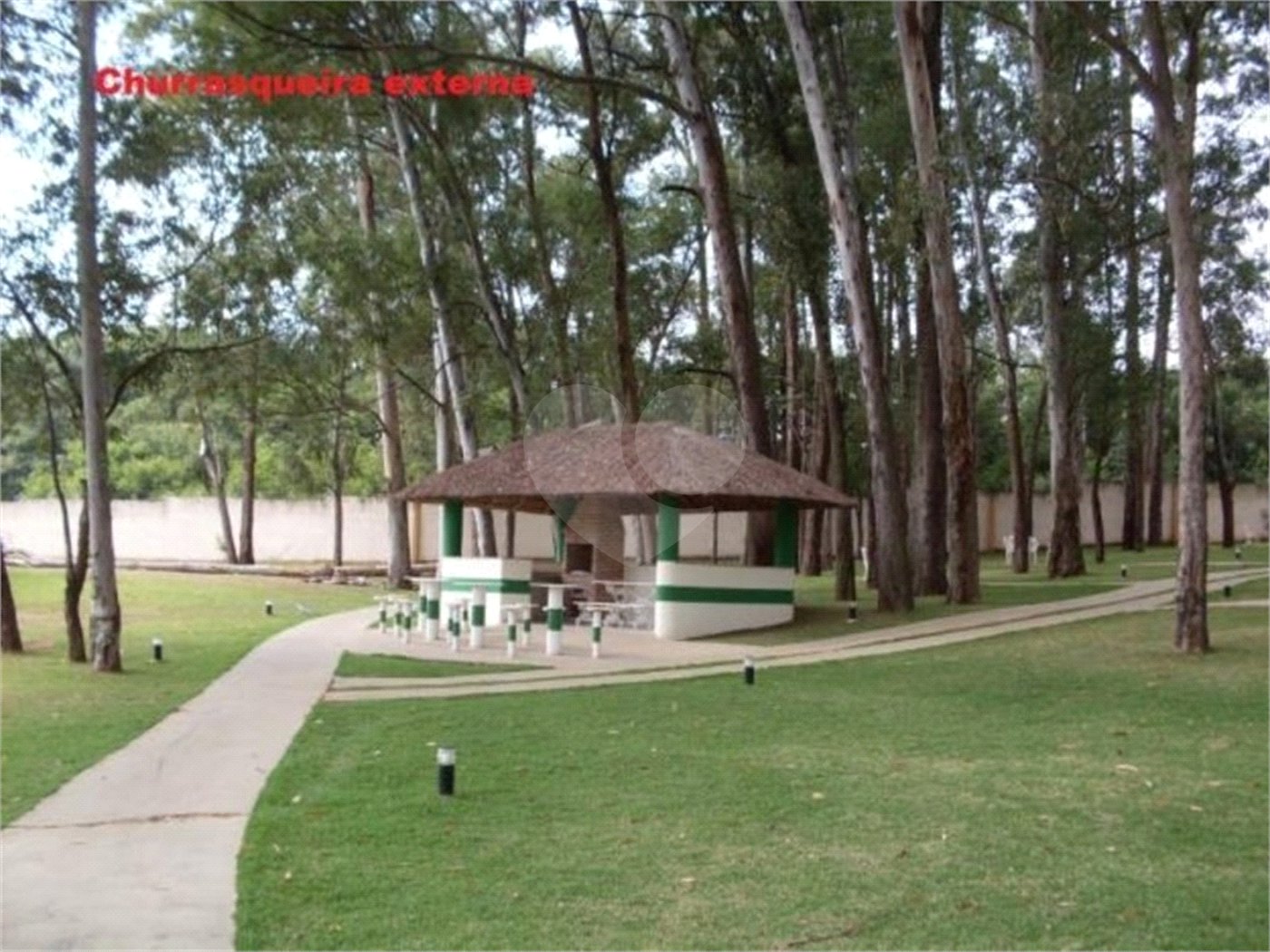 Maison Du parc- condominio de altissimo padrão - lote plano com 495,00 ms- R$ 1.920.000,00 - condominio - R$ 1.100,00 - iptu - R$ 800,00 - Área de lazer: Quadra de Tênis - Quadra Poliesportiva - campo de Futebol - Quadra de Squash - Academia - Playground - Sistema de Segurança 24hs com cerca elétri