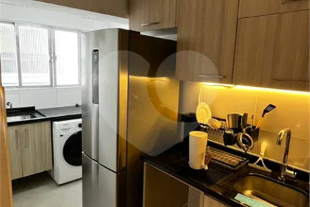 Apartamento à venda na Vila Mariana, reformado 2 dormitórios com 64m² Aceita e estuda Permuta.
