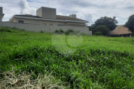 Lote a venda no condominio Villaggio Capriccio