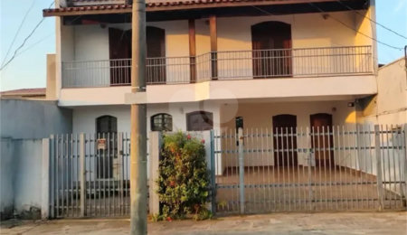 Sobrado à venda ou para alugar com 3 quartos, sendo 1 suíte,  em Vila Henrique, Salto, SP