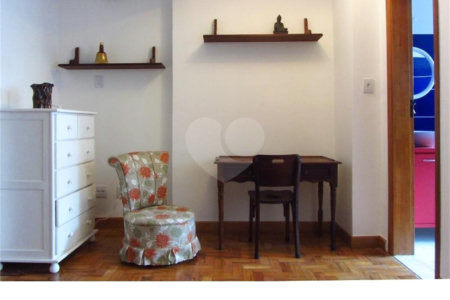 Apartamento Praça Franklin Roosevelt 01 dormitório