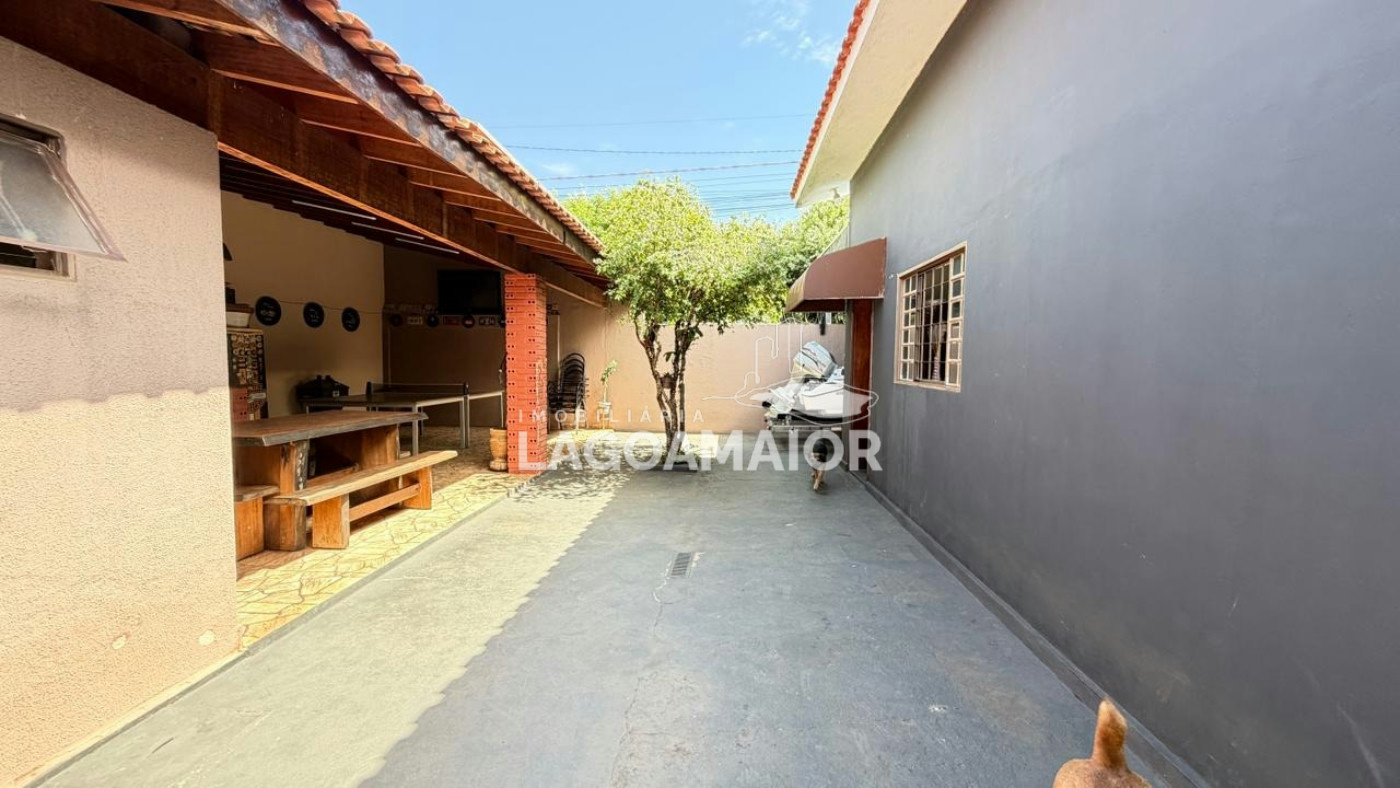 Casa à venda com 3 quartos, sendo 1 suíte, em Jardim Cangalha, Três Lagoas - MS