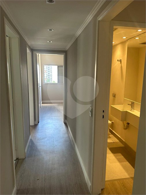 Apartamento à venda no Campo Belo- Para reforma