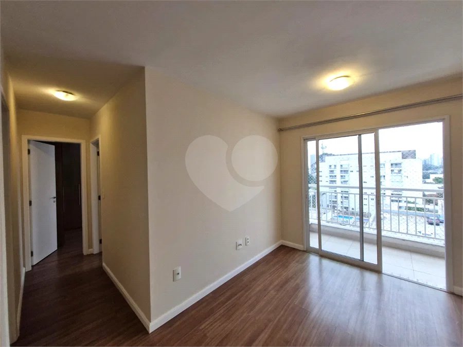Apartamento a venda com 2 quartos no Jardim Marajoara