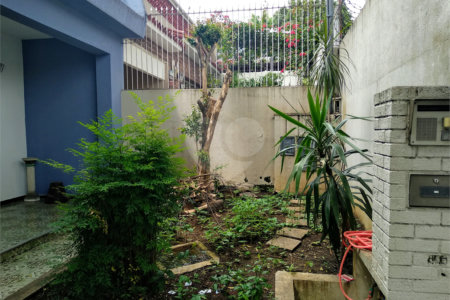 Sobrado à venda com 3 quartos, sendo 1 suíte, em Vila Mascote, São Paulo, SP