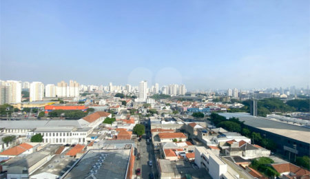 Apartamento à venda com 2 quartos, sendo 1 suíte,  em Mooca, São Paulo, SP