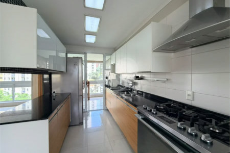 Apartamento à venda com 3 suítes em Vila Mariana, São Paulo, SP