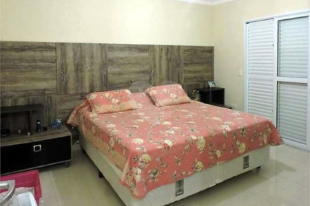 Casa de Alto Padrão à Venda e Locação - Condomínio Vila Verde
