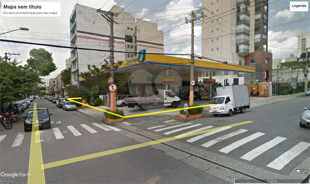 Terreno na Barra Funda. Espaço para posto de gasolina e farmácias em ótima localização