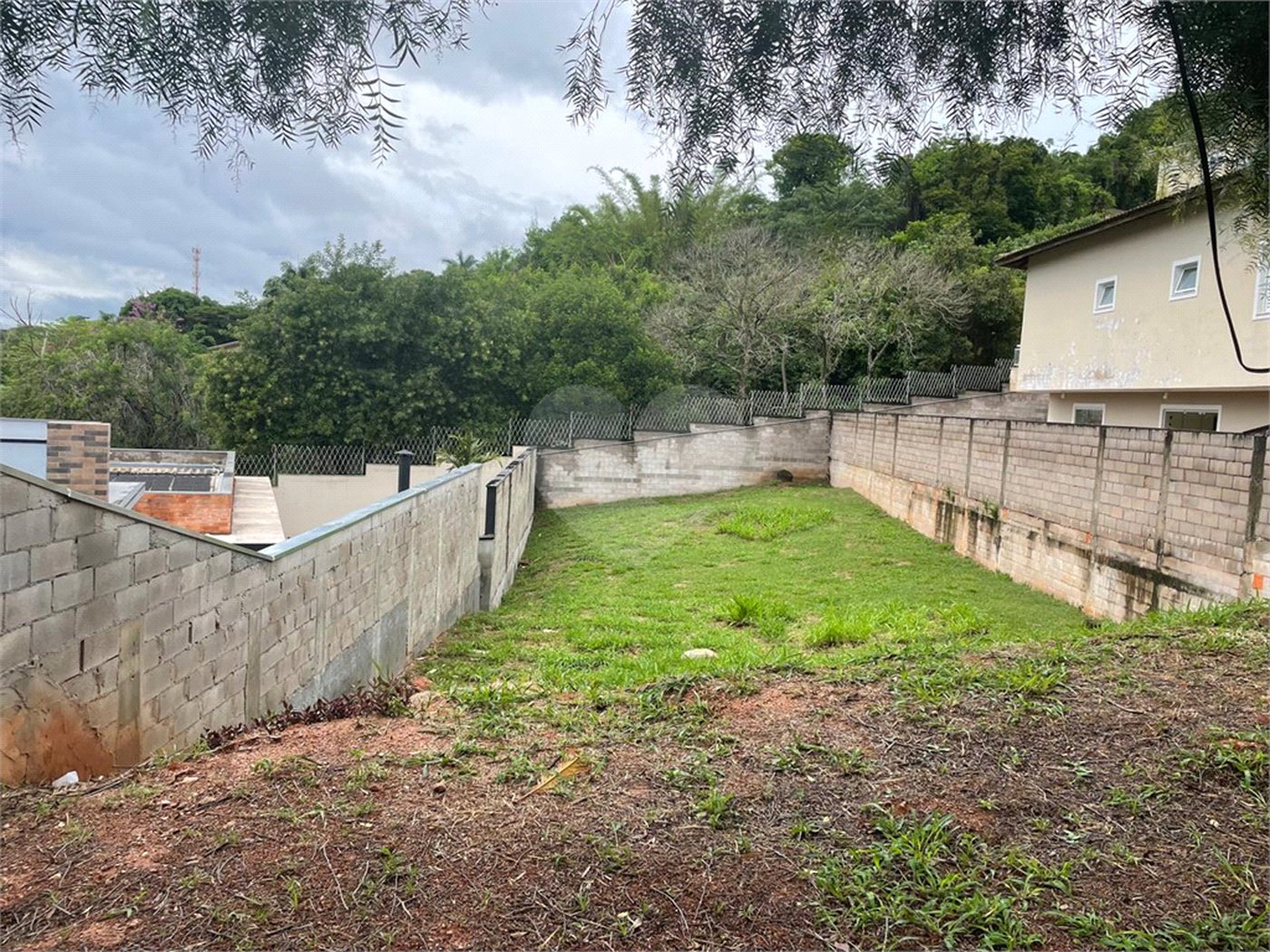 Terreno à venda em Picollo Villaggio, Louveira, SP