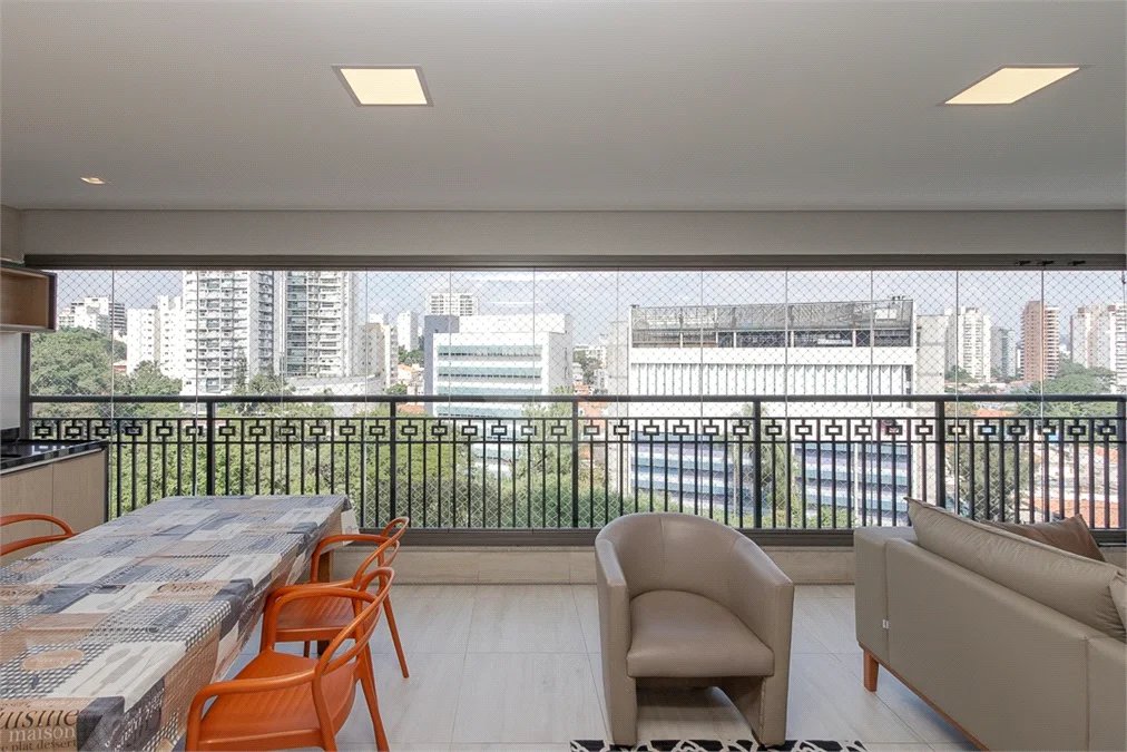 Apartamento para alugar com 3 suítes em Chácara Santo Antônio, São Paulo, SP