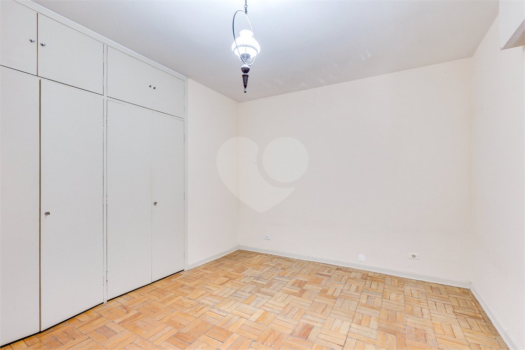 Sobrado à venda com 4 quartos, sendo 1 suíte, em Vila Mascote, São Paulo, SP