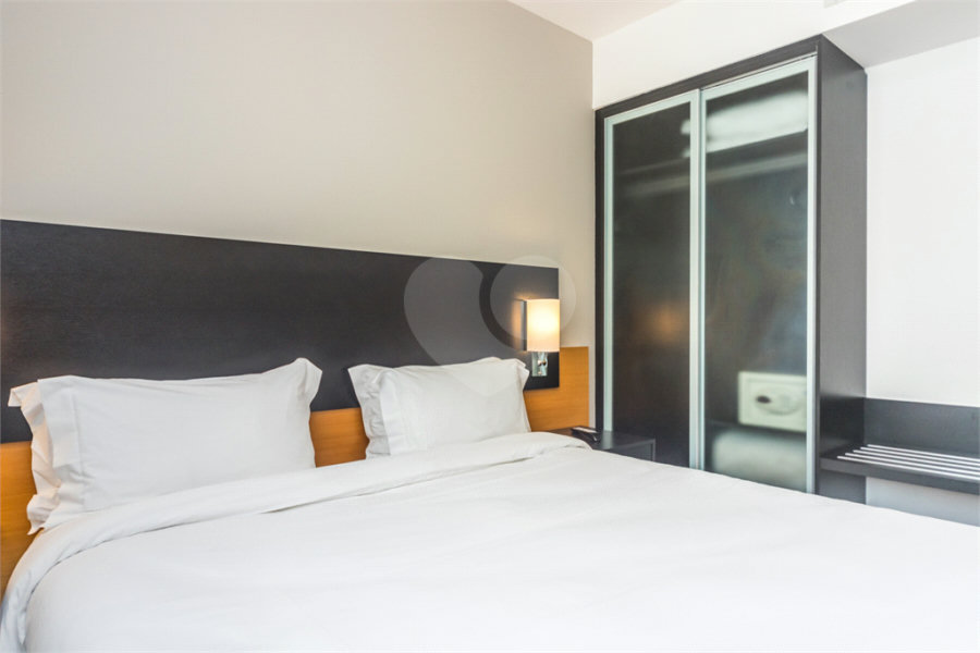 flat com 35m² Rua Apeninos- Vila Mariana