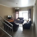 Sobrado para à venda com 180m² - Jaraguá.