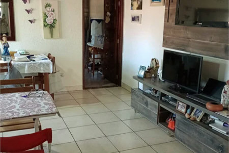 Casa à venda com 6 quartos, sendo 2 suítes, em Parque São George, Cotia, SP