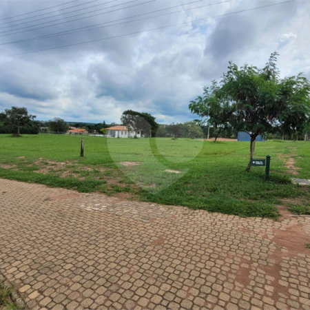 Loteamento no Condomínio Vila Pinhal do Broa