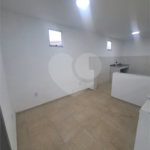 SOBRADO TIPO APARTAMENTO COM 1 QUARTO PARA LOCAÇÃO 153m² - SANTÍSSIMO
