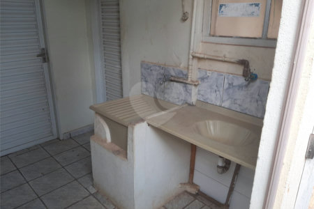 Casa térrea a venda na região central de São Carlos