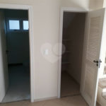 Sobrado à venda com 3 quartos, sendo 1 suíte,  em Condomínio Residencial Terras do Caribe, Valinhos, SP
