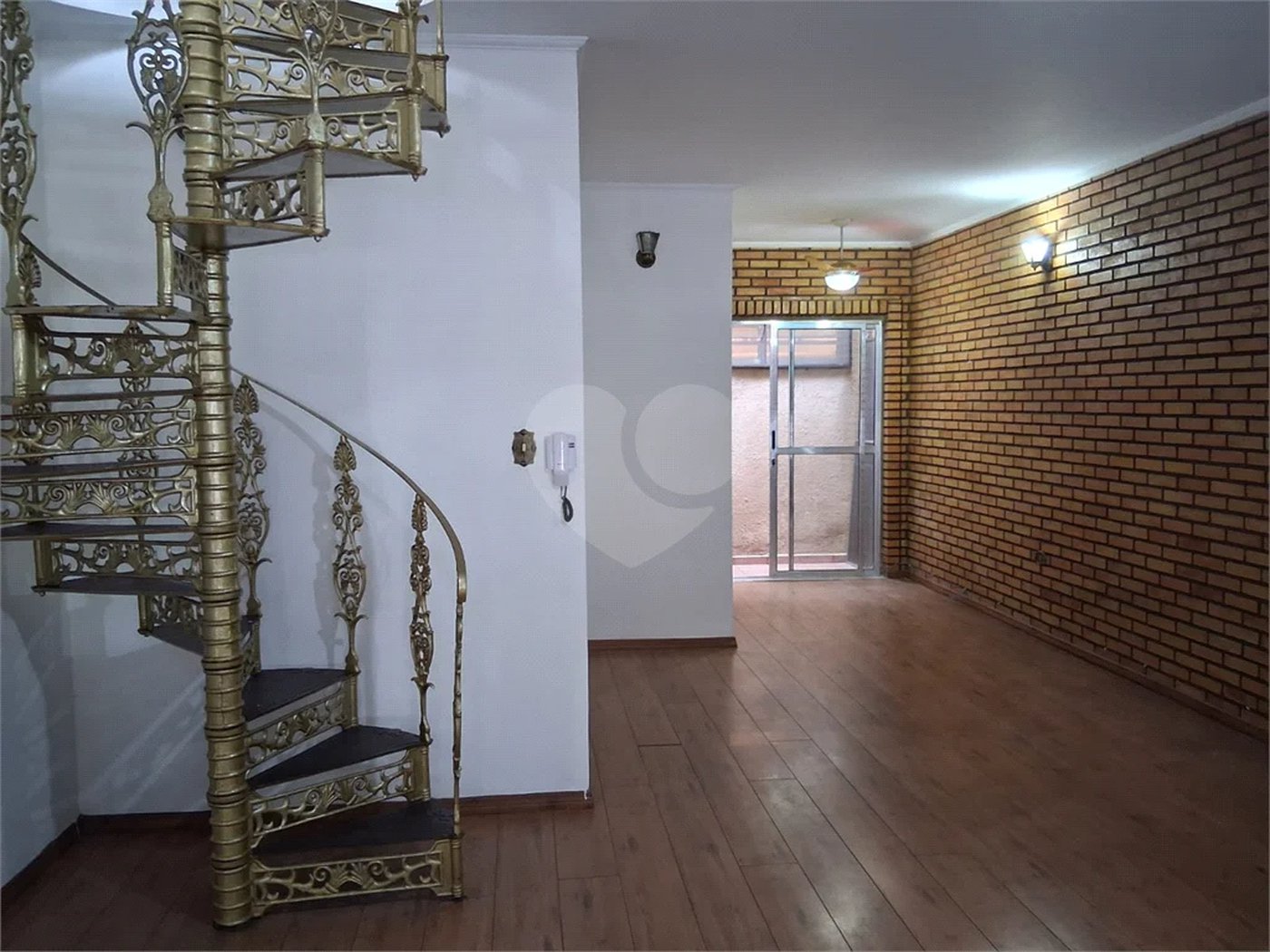Casa ampla com 3 dormitórios, 2 vagas , quintal Parada Inglesa