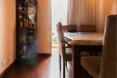Apartamento á venda - Moema