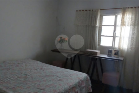 Casa à venda com 5 quartos, sendo 1 suíte, em Jardim Santa Paula, São Carlos, SP