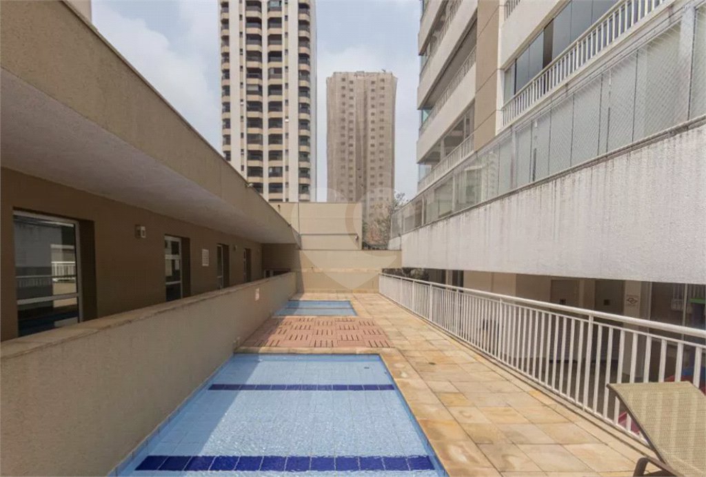 Apartamento na Região da Mooca. Excelente Localização com 3 Dormitórios sendo 1 Suíte e 2 Vagas de Garagem